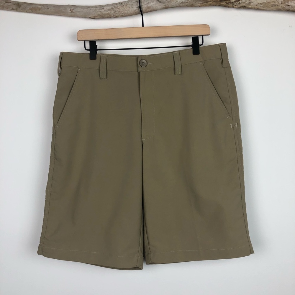 Under Armour Golf Short. 34. Khaki.